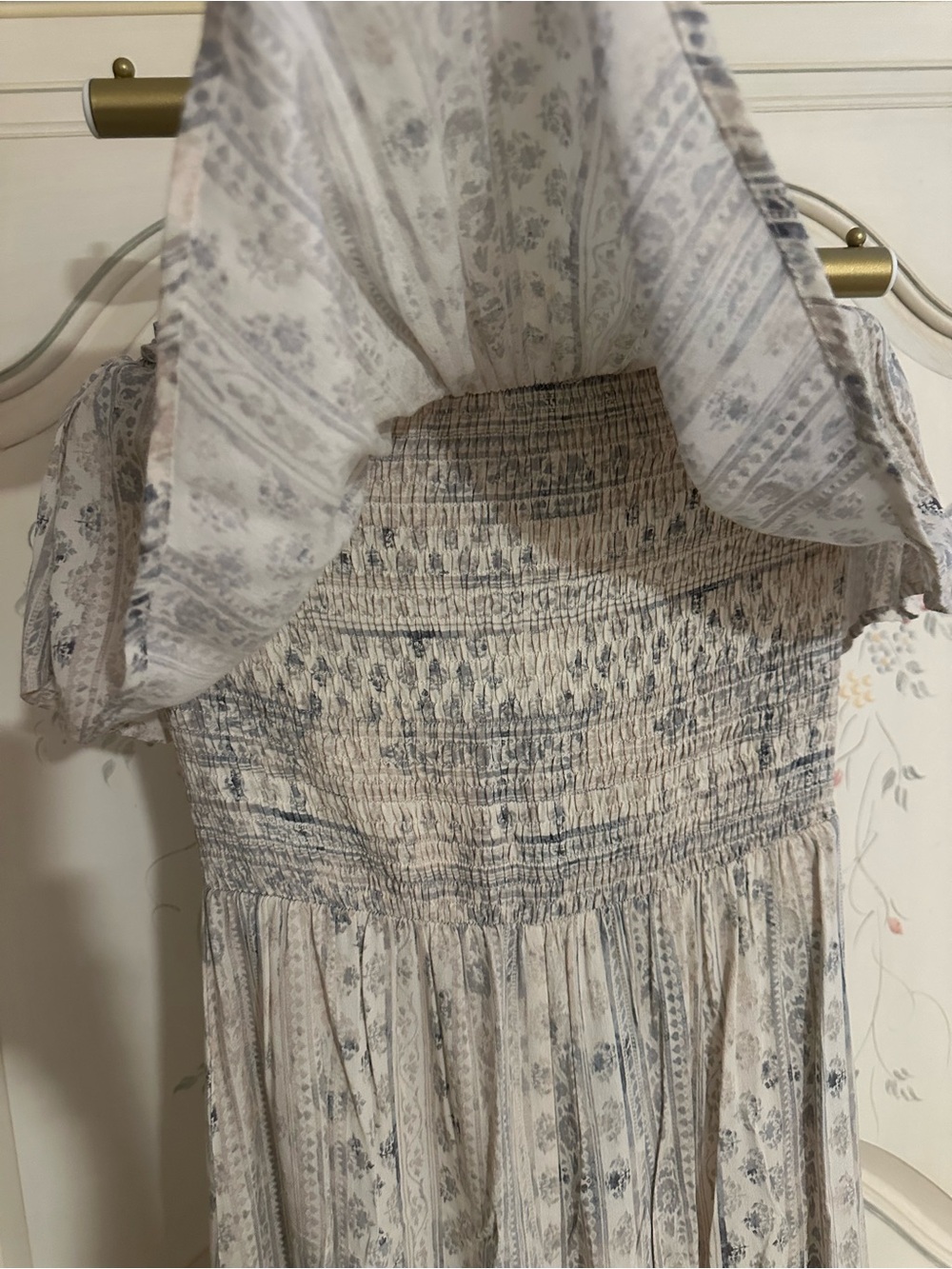 Off-Shoulder Cream & Gray Ruffled Romper - Picture 4 of 9